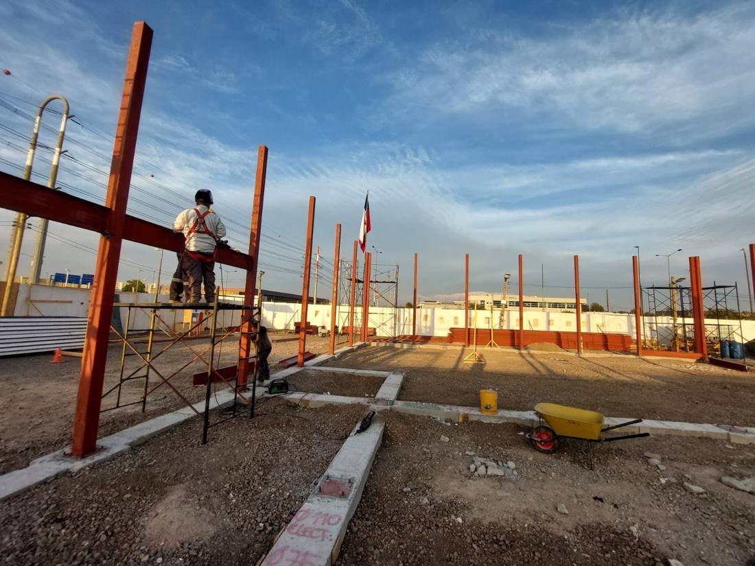 Fundaciones y pernos de anclaje para estructura metálica